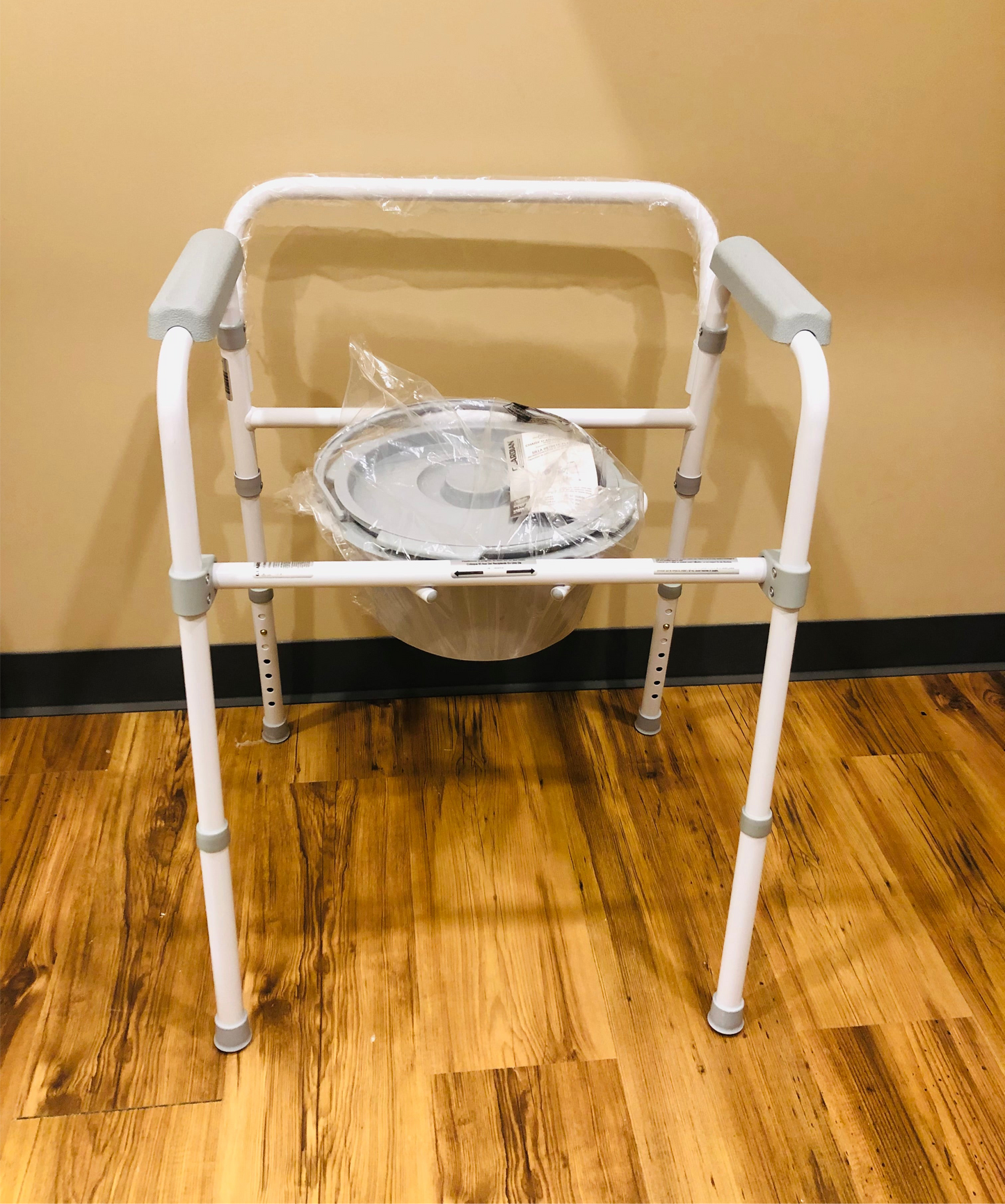 Medline Guardian 3‑en‑1 – Chaise Commode pliante réglable