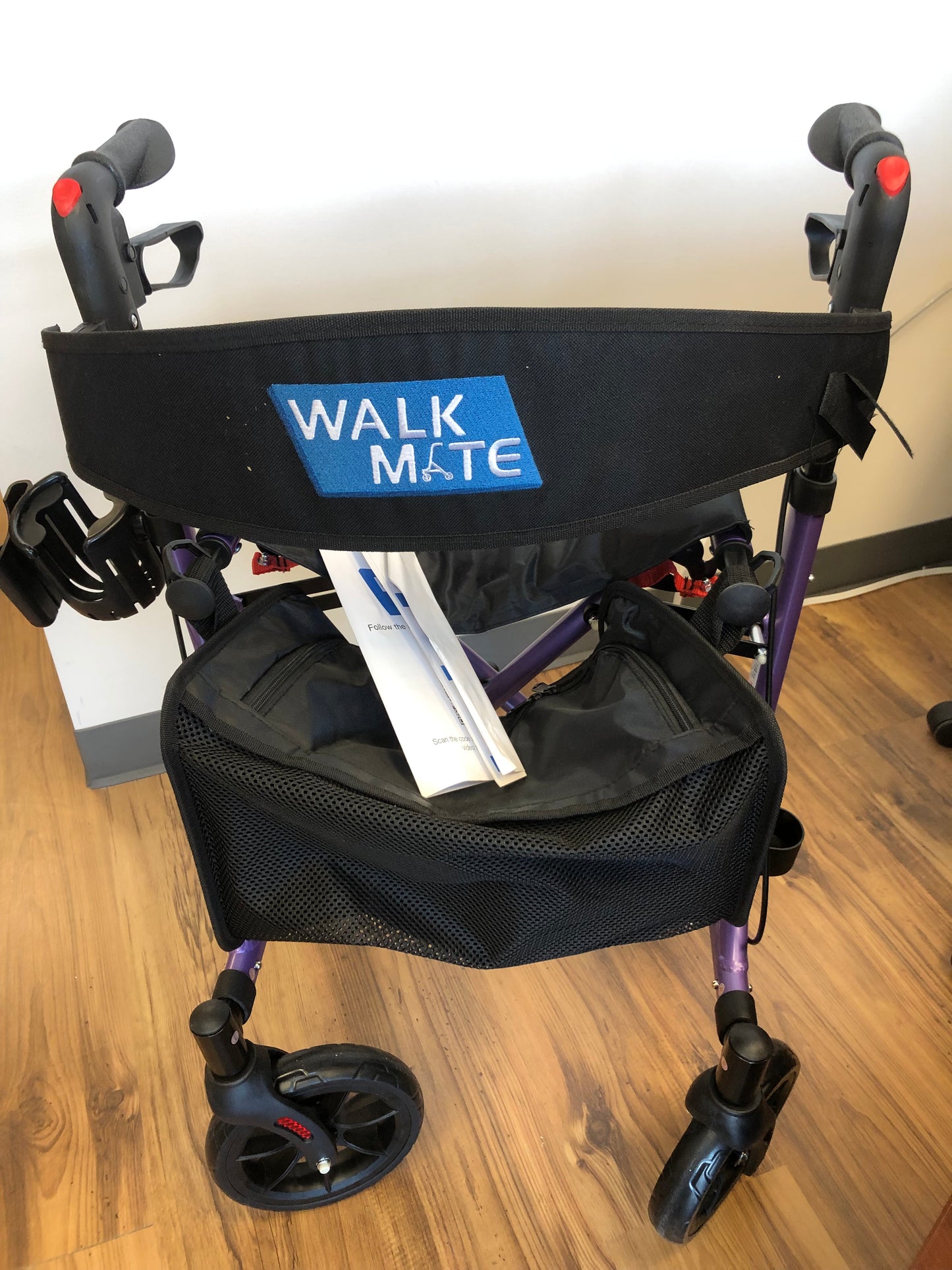 Déambulateur pliable WALK MATE 4 roues avec siège et sac violet