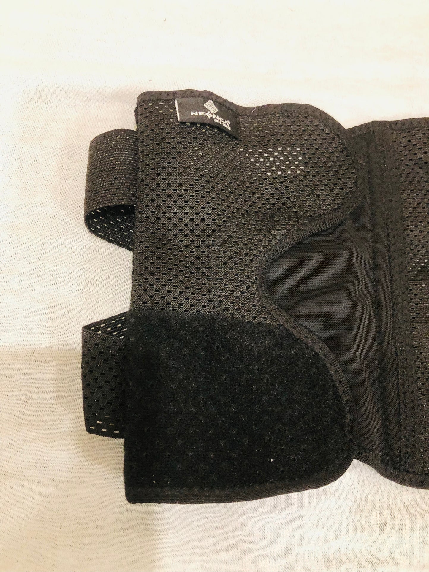 Genouillère orthopédique NEENCA – Renfort stabilisateur respirant