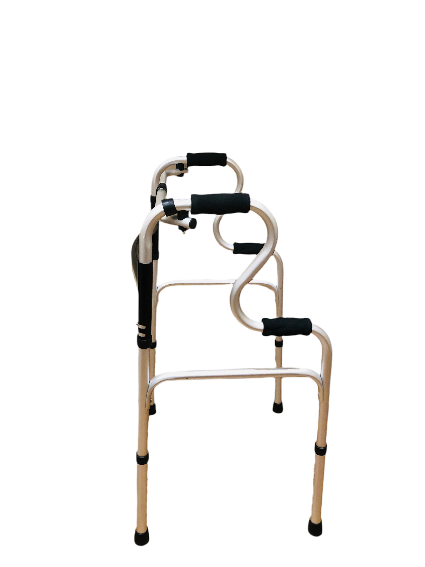 Déambulateur pliable avec poignées multiples pour assistance debout , LOCATION DISPONIBLE
Oui
Tarif recommandé : 25$ / semaine