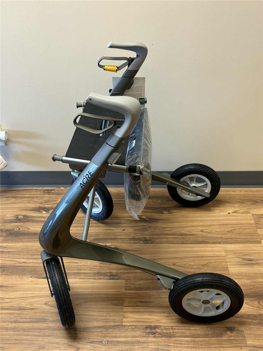 Marchette 4 roues en fibre de carbone — ultralégère