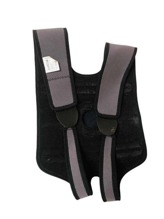 Orthèse de genou avec sangles croisées et ouverture rotulienne