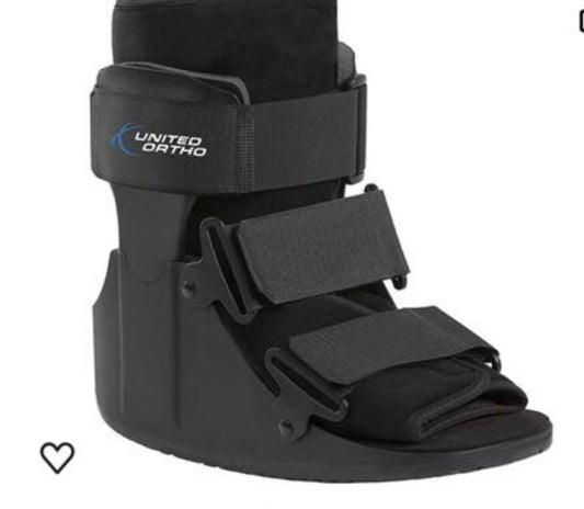 Botte orthopédique stabilisatrice – taille Medium : Usagée comme neuf, excellente condition